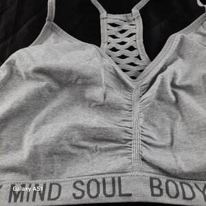 NWOTMedium Mind Body Soul Grey Comfy Activewear bra